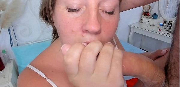  AMATEUR ROUGH THROAT FUCK FOR CHUBBY MOM